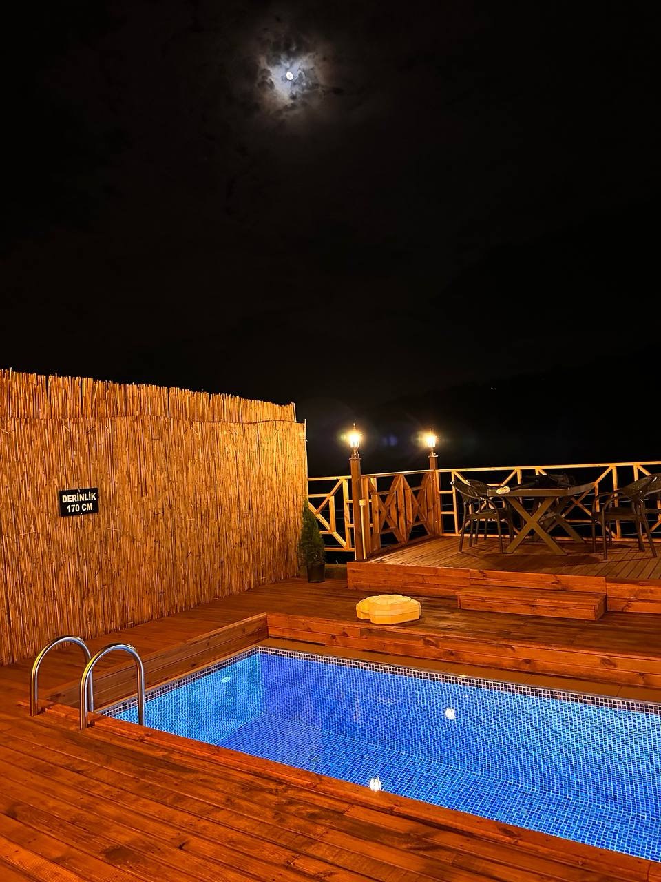sapanca ısıtmalı havuzlu bungalov tatili